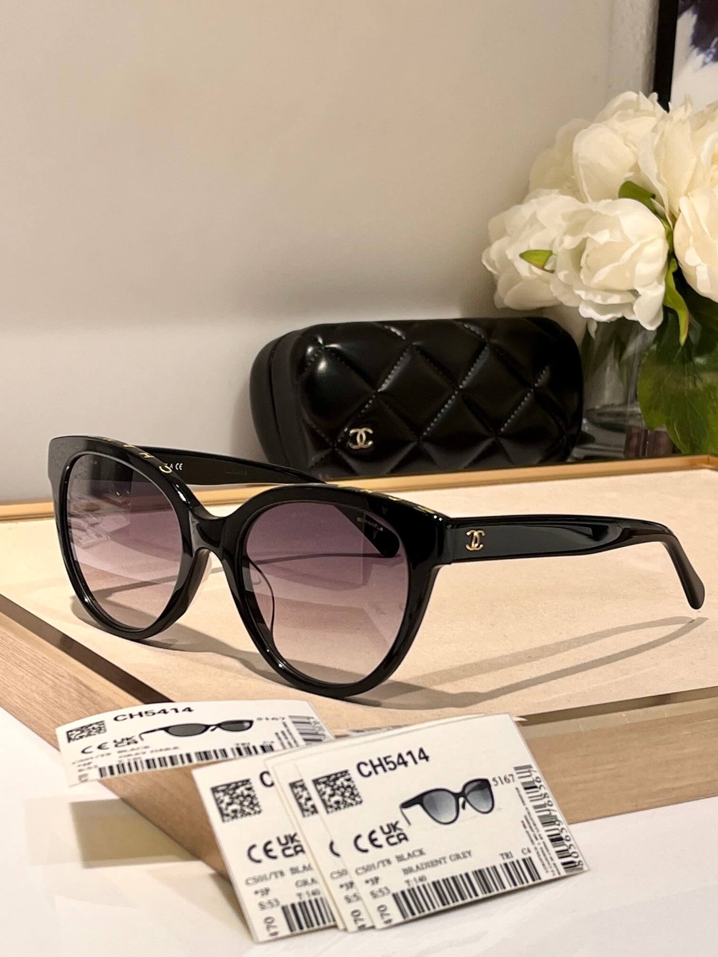 BUTTERFLY SUNGLASSES