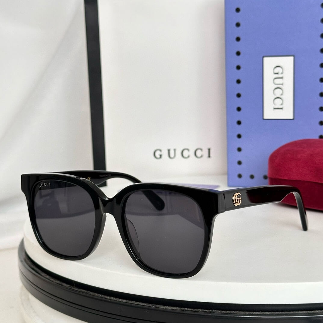 Classic GG Square Sunglasses with Signature Stripe Detail