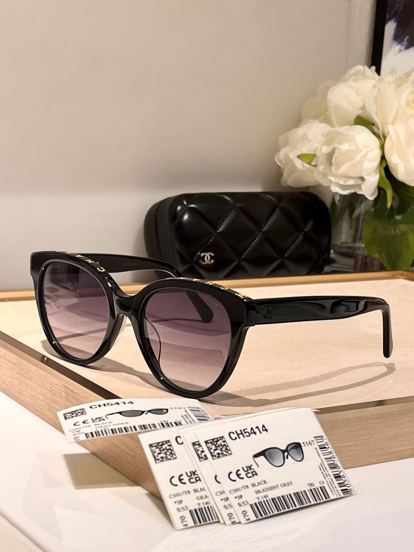 BUTTERFLY SUNGLASSES