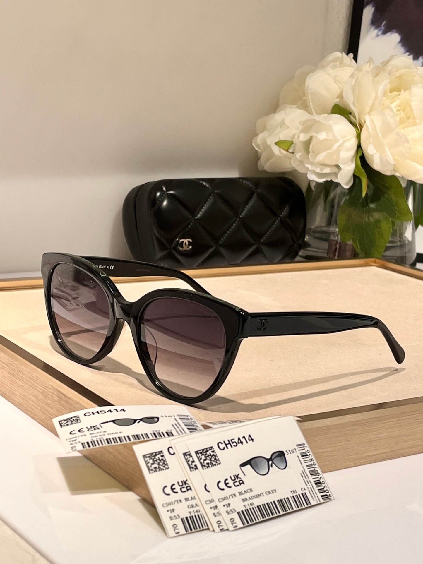 BUTTERFLY SUNGLASSES